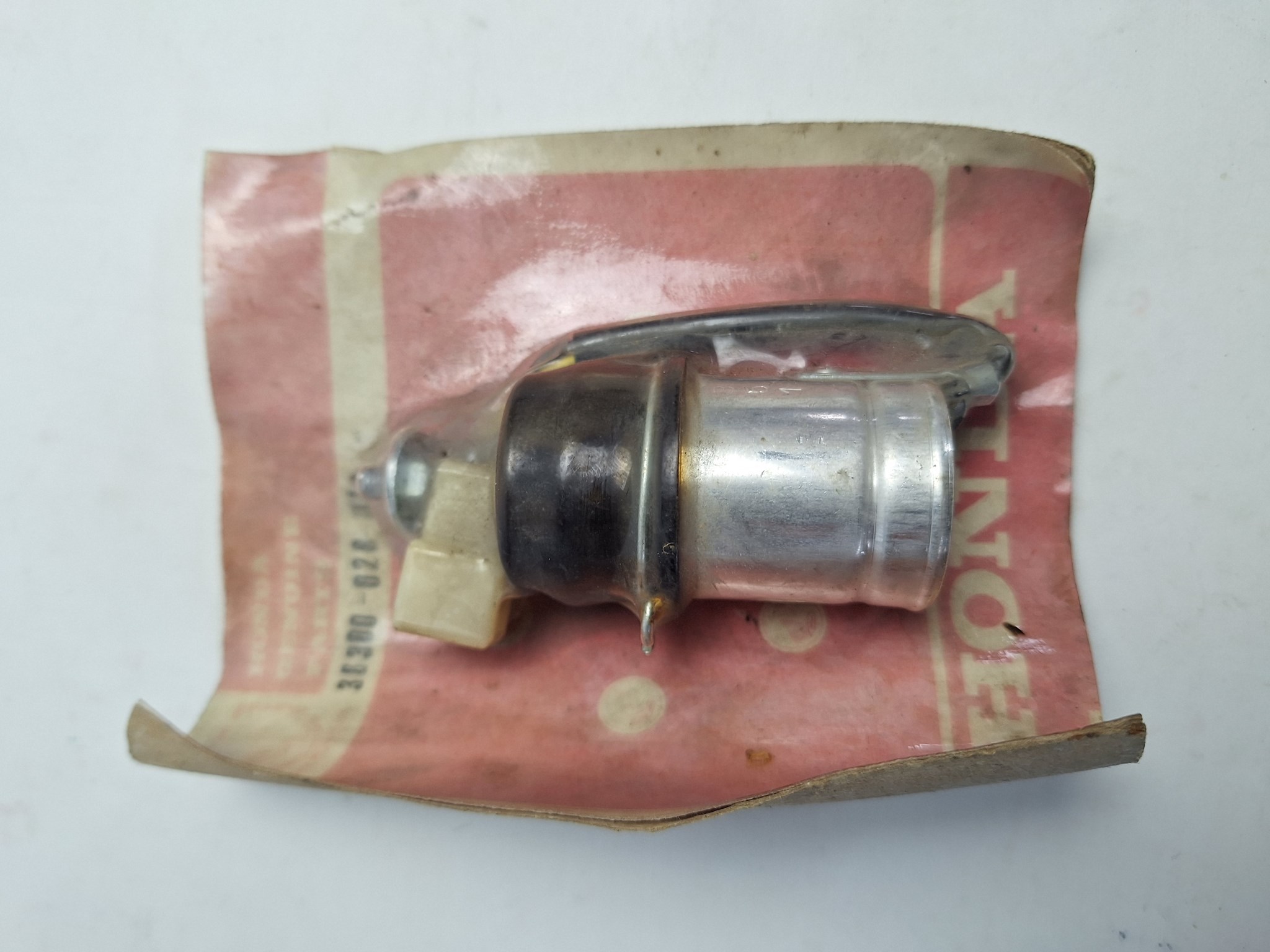 Picture of Relay    38300-028-010  CS 90